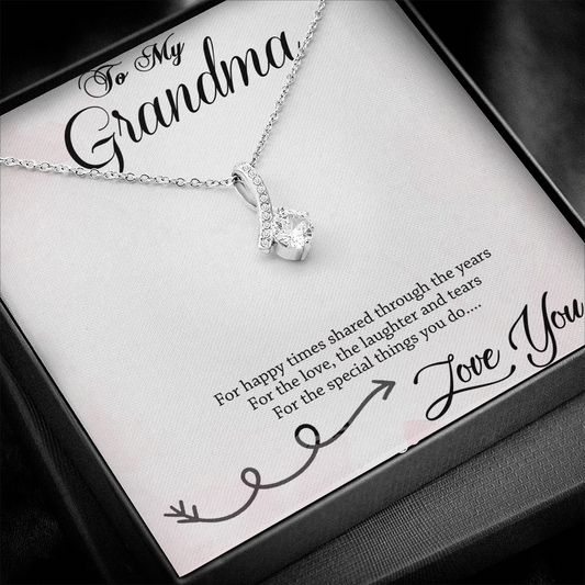 To My Grandma Beautiful Sparkly Pendant